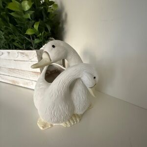 VINTAGE WHITE GEESE DUCKS PORCELAIN PLANTER INTERTWINING NECKS Approx. 6” TALL